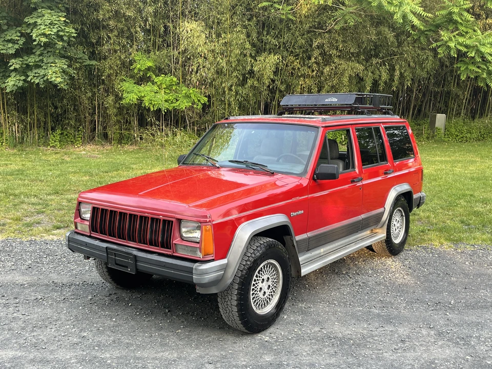 1995 Jeep XJ Cherokee - Image 8 of 31