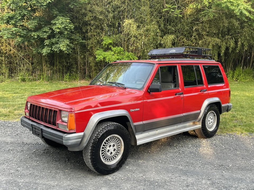 1995 Jeep XJ Cherokee - Image 10 of 31