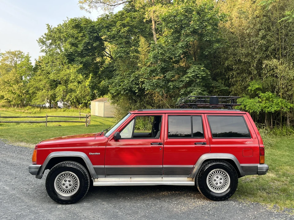 1995 Jeep XJ Cherokee - Image 12 of 31