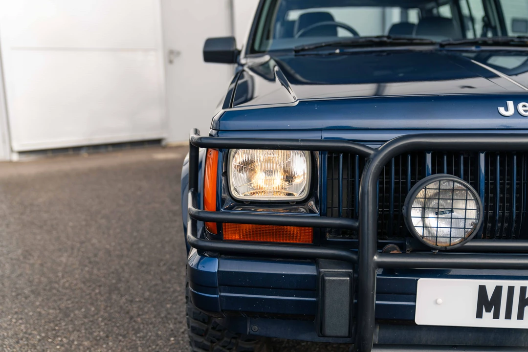 1995 Jeep XJ Cherokee - Image 19 of 31