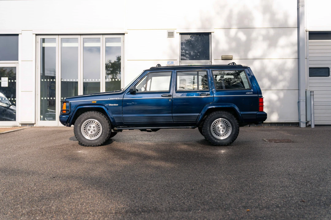 1995 Jeep XJ Cherokee - Image 13 of 31