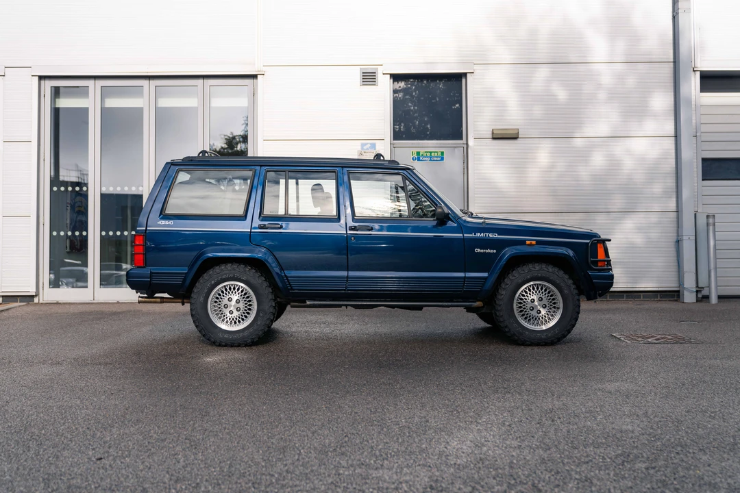 1995 Jeep XJ Cherokee - Image 17 of 31
