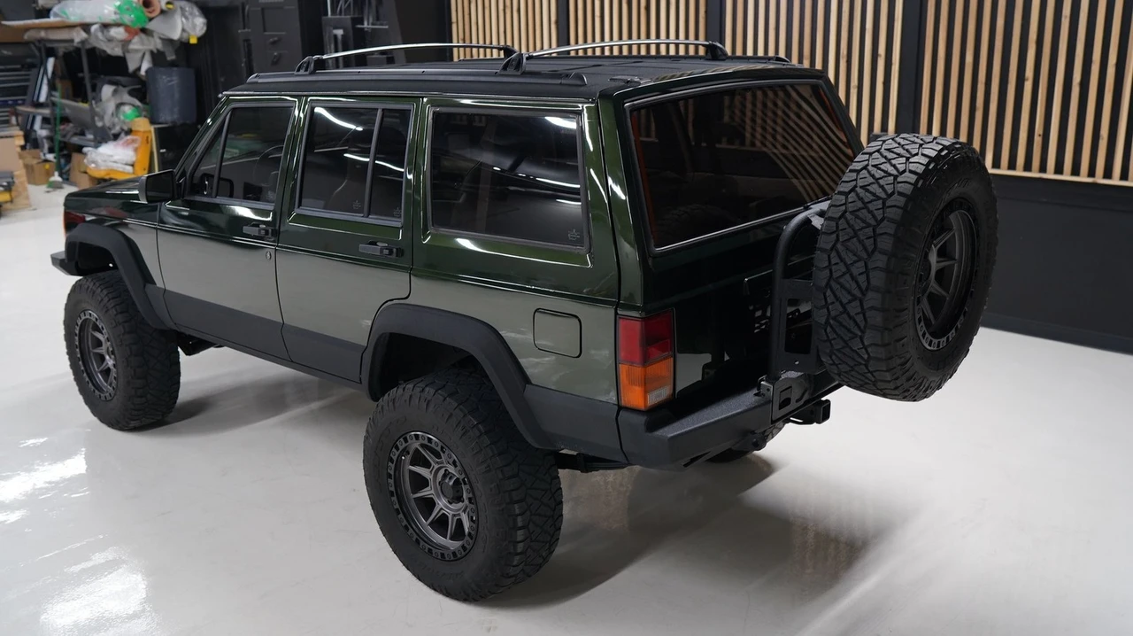 1995 Jeep XJ Cherokee - Image 8 of 21