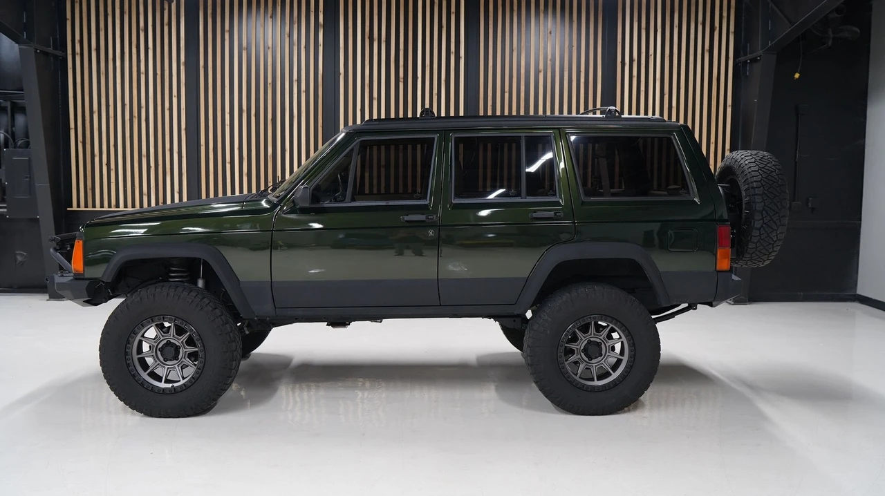 1995 Jeep XJ Cherokee - Image 5 of 21