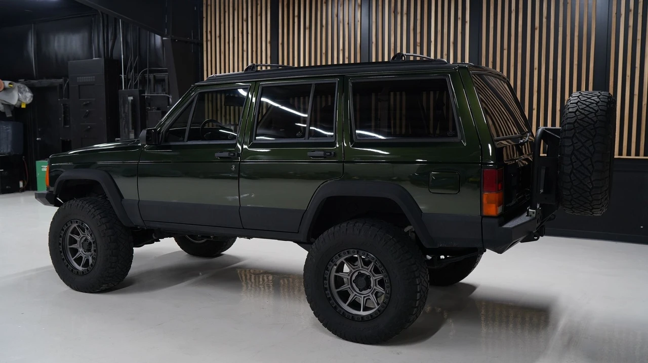 1995 Jeep XJ Cherokee - Image 6 of 21