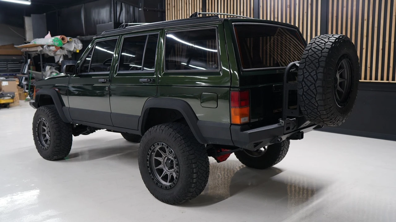 1995 Jeep XJ Cherokee - Image 7 of 21