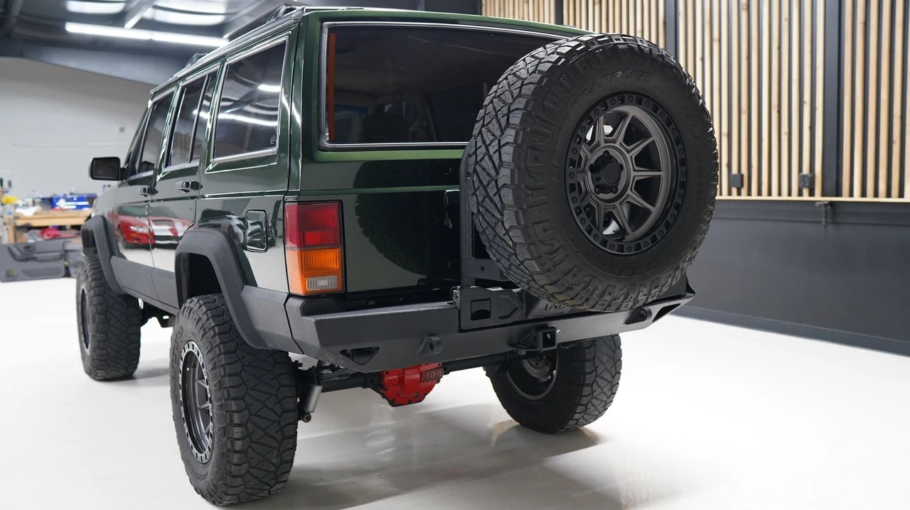 1995 Jeep XJ Cherokee - Image 10 of 21