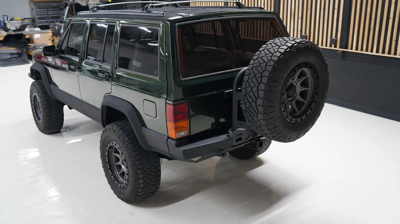 1995 Jeep XJ Cherokee - Image 9 of 21