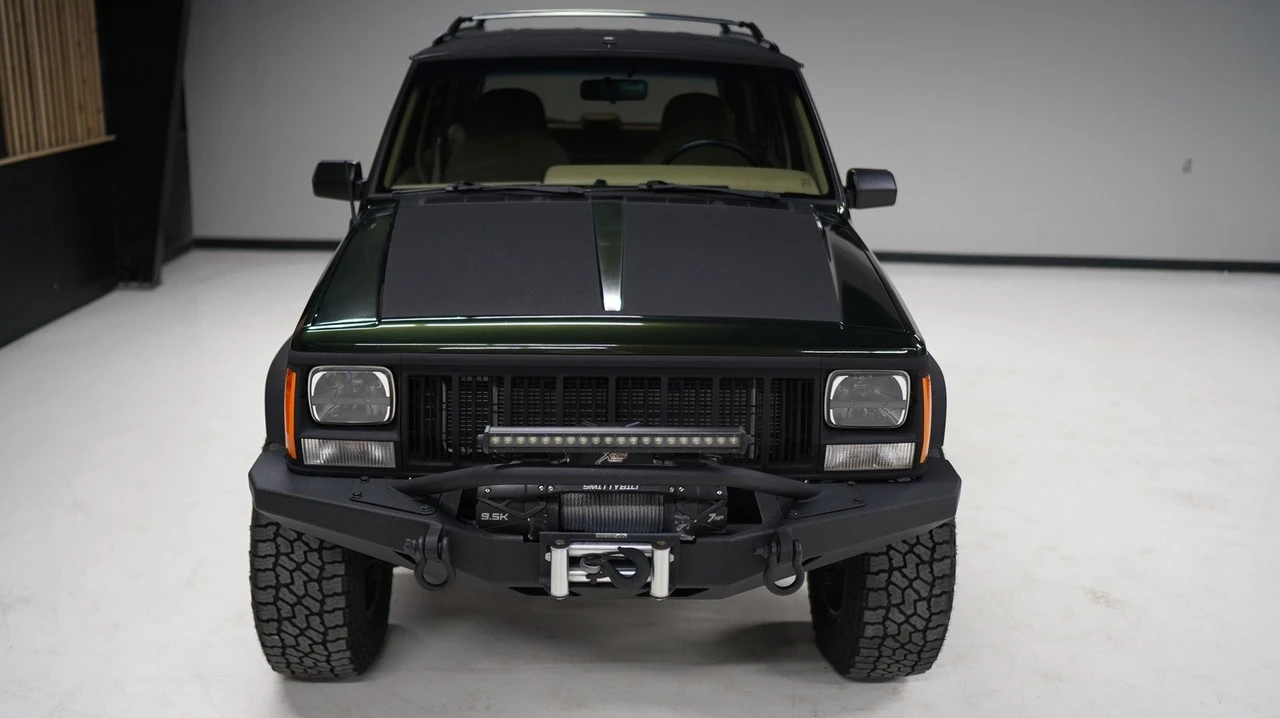 1995 Jeep XJ Cherokee - Image 18 of 25