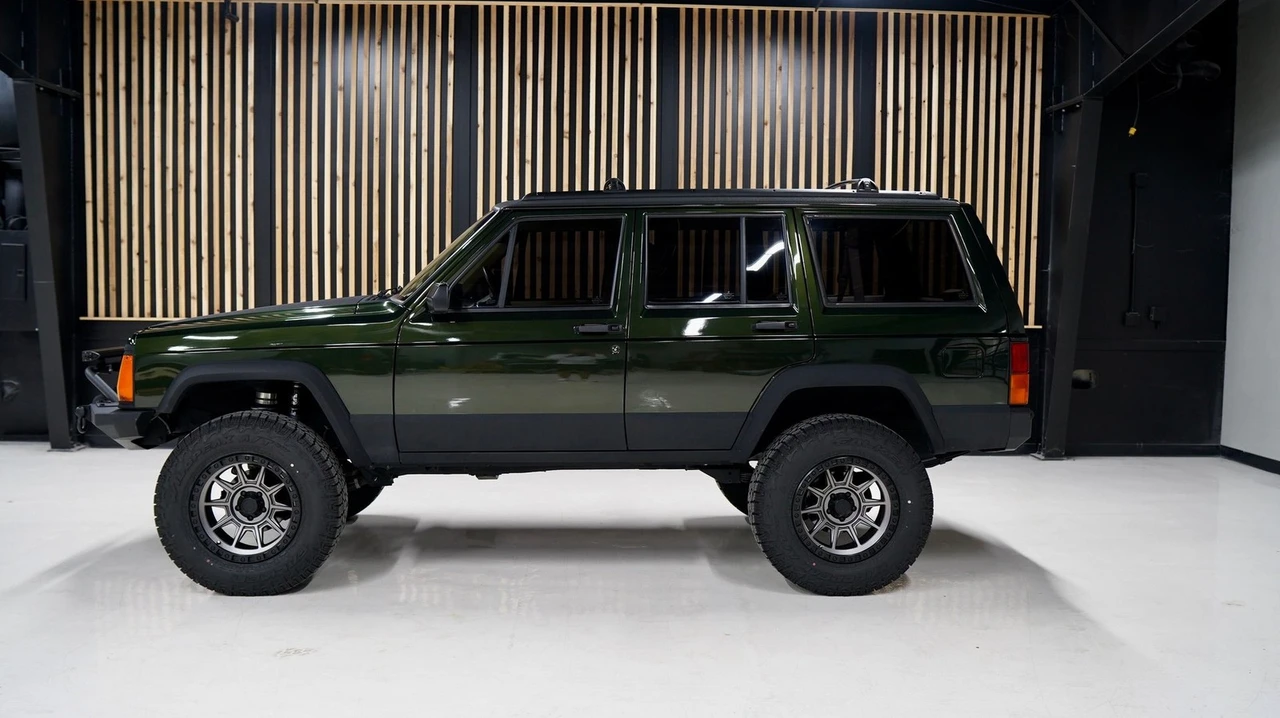 1995 Jeep XJ Cherokee - Image 5 of 25