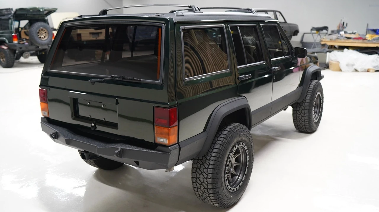 1995 Jeep XJ Cherokee - Image 11 of 25