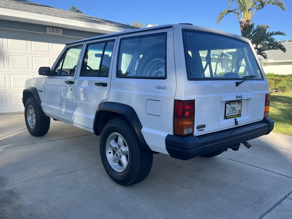1995 Jeep XJ Cherokee - Image 2 of 21
