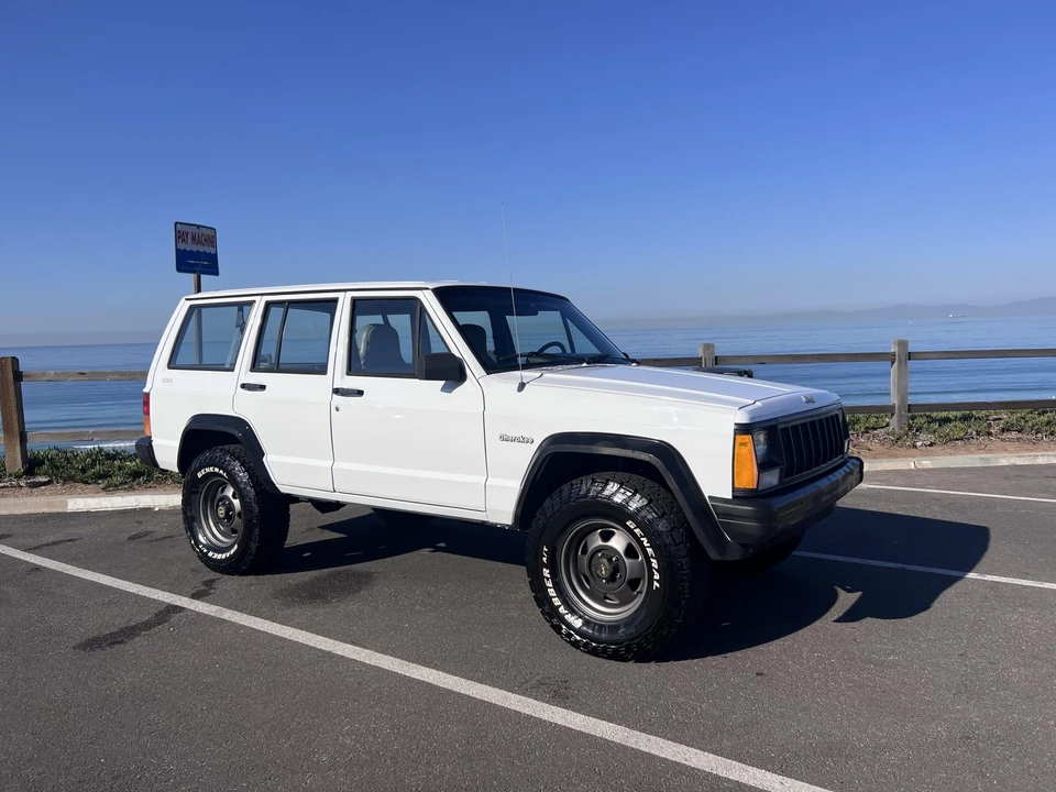 1995 Jeep XJ Cherokee - Image 15 of 31