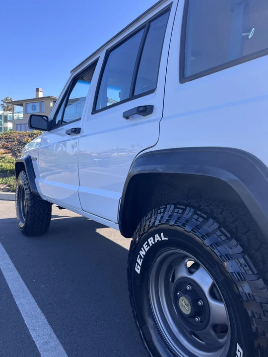 1995 Jeep XJ Cherokee - Image 27 of 31