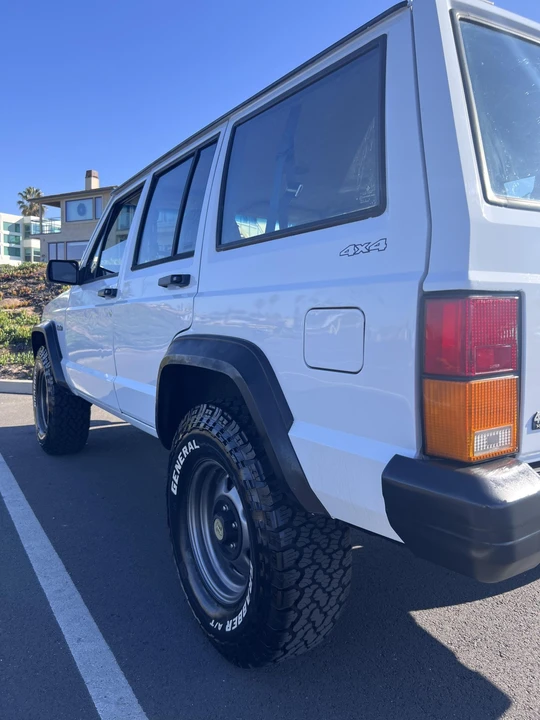 1995 Jeep XJ Cherokee - Image 29 of 31
