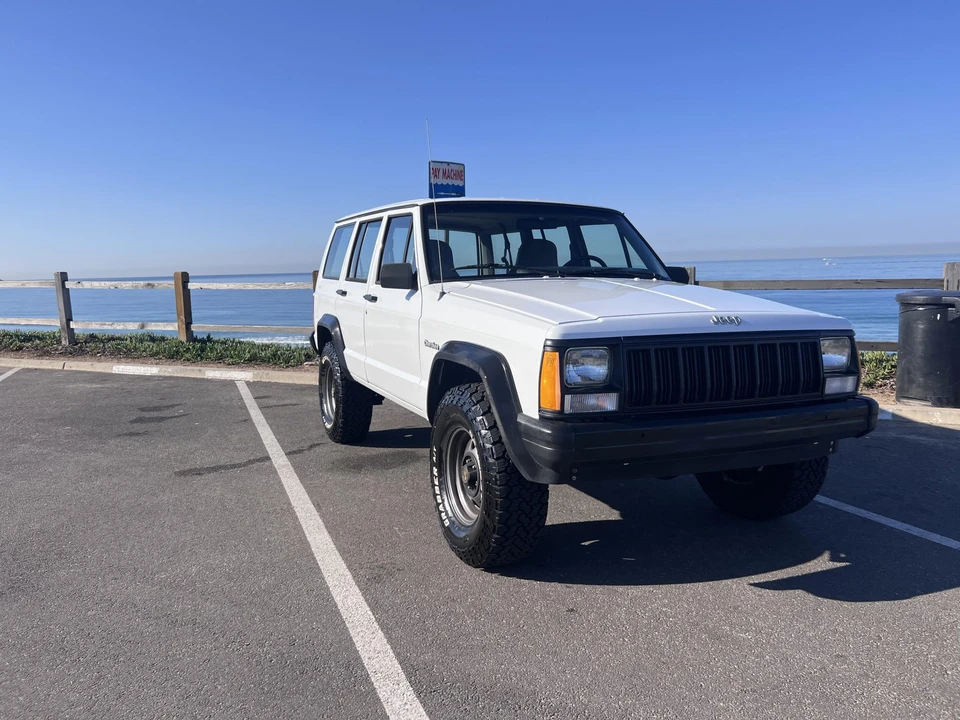 1995 Jeep XJ Cherokee - Image 13 of 31
