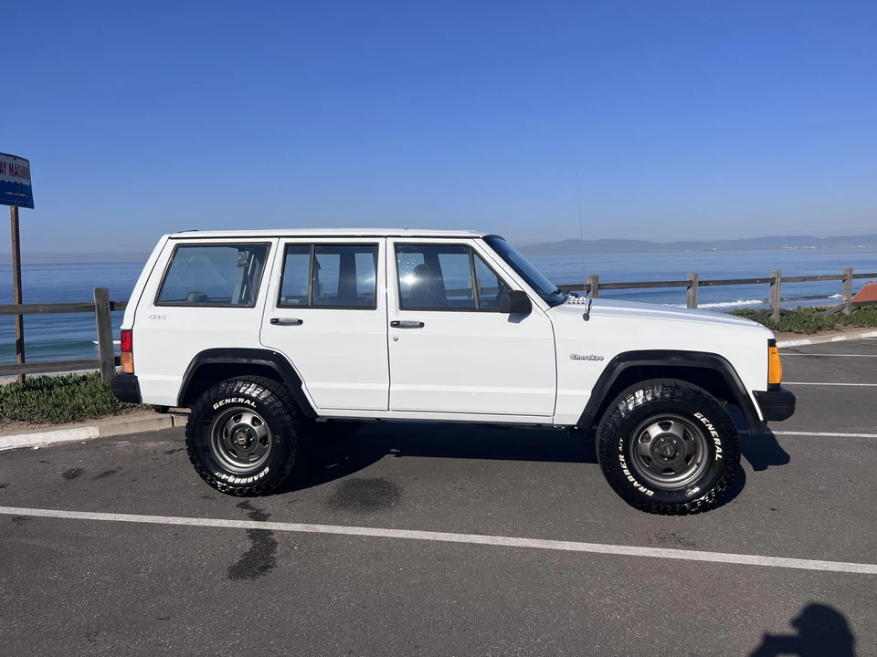 1995 Jeep XJ Cherokee - Image 20 of 31