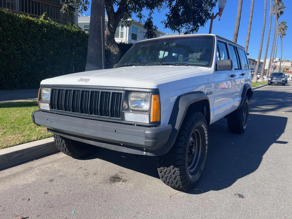 1995 Jeep XJ Cherokee - Image 7 of 31