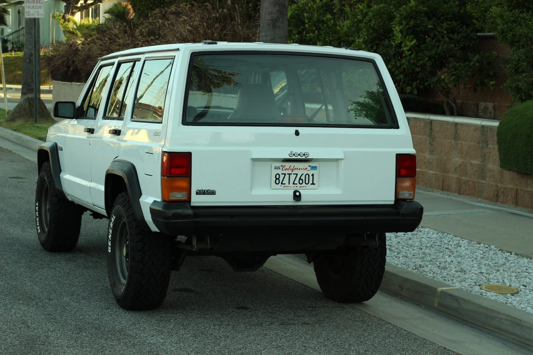 1995 Jeep XJ Cherokee - Image 20 of 31