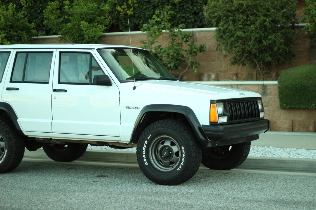 1995 Jeep XJ Cherokee - Image 29 of 31