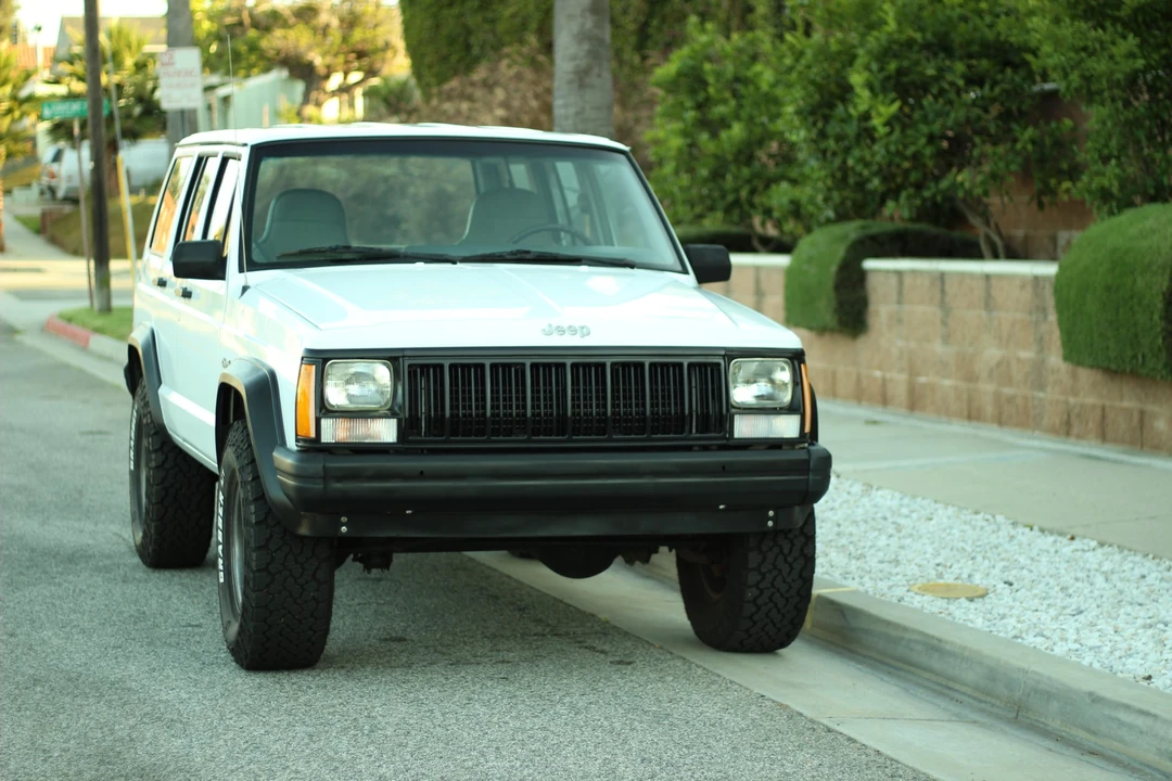 1995 Jeep XJ Cherokee - Image 7 of 31