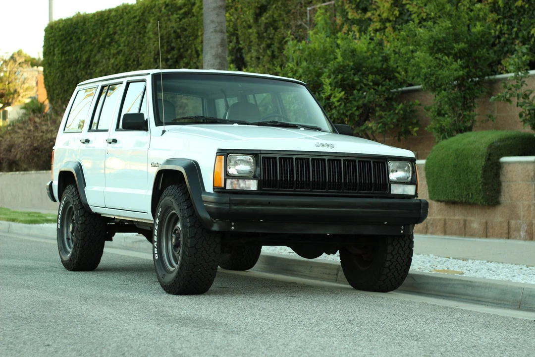 1995 Jeep XJ Cherokee - Image 3 of 31