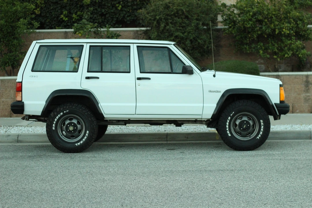 1995 Jeep XJ Cherokee - Image 27 of 31