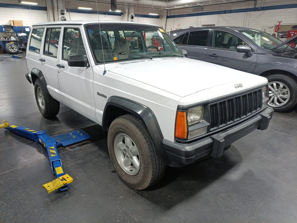 1995 Jeep XJ Cherokee - Image 10 of 31