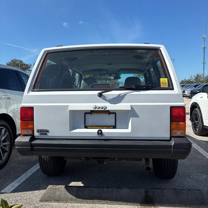 1995 Jeep XJ Cherokee - Image 14 of 31