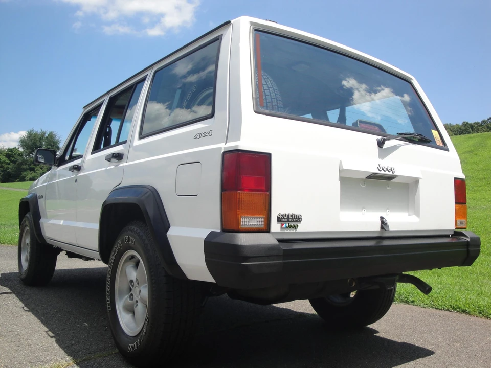 1995 Jeep XJ Cherokee - Image 20 of 31