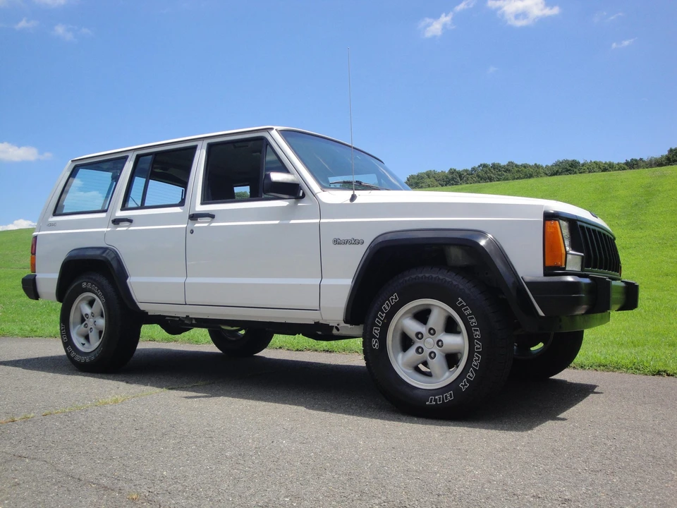 1995 Jeep XJ Cherokee - Image 7 of 31