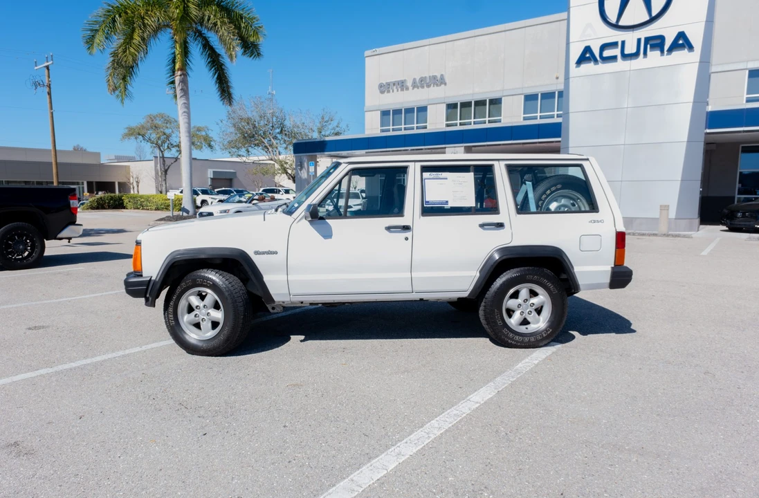 1995 Jeep XJ Cherokee - Image 5 of 31