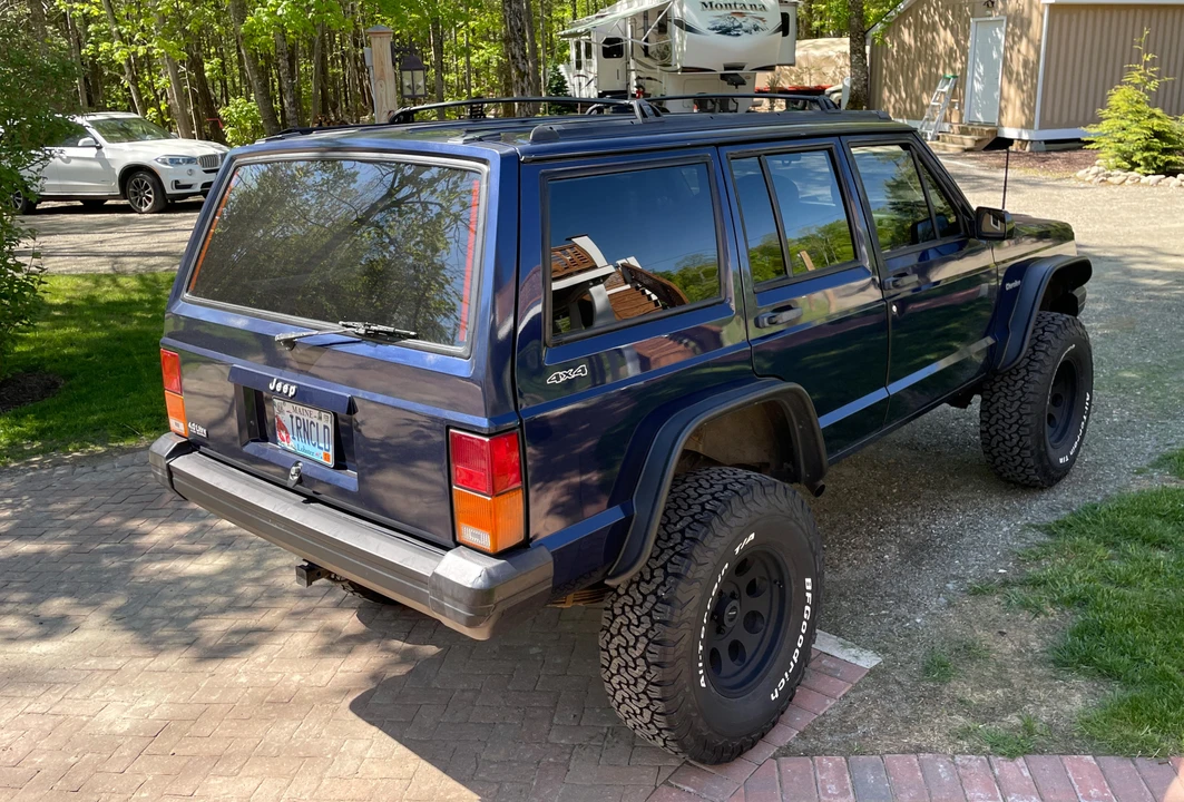 1995 Jeep XJ Cherokee - Image 17 of 31