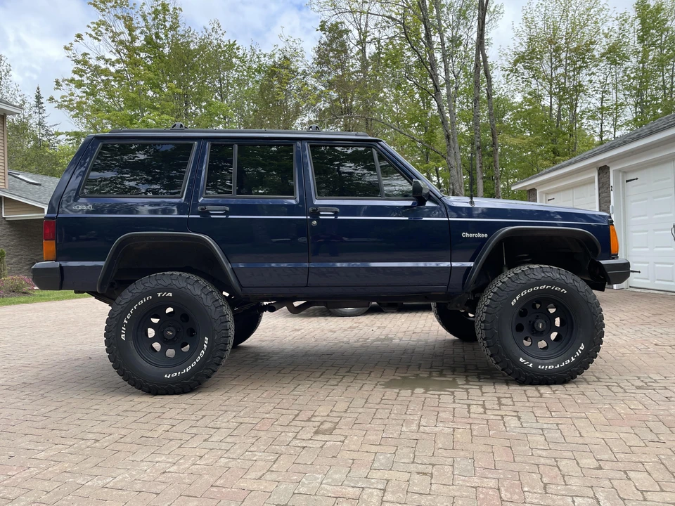 1995 Jeep XJ Cherokee - Image 19 of 31