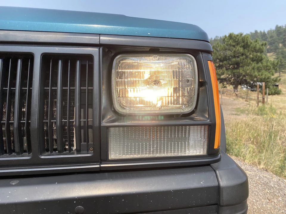 1995 Jeep XJ Cherokee - Image 15 of 31