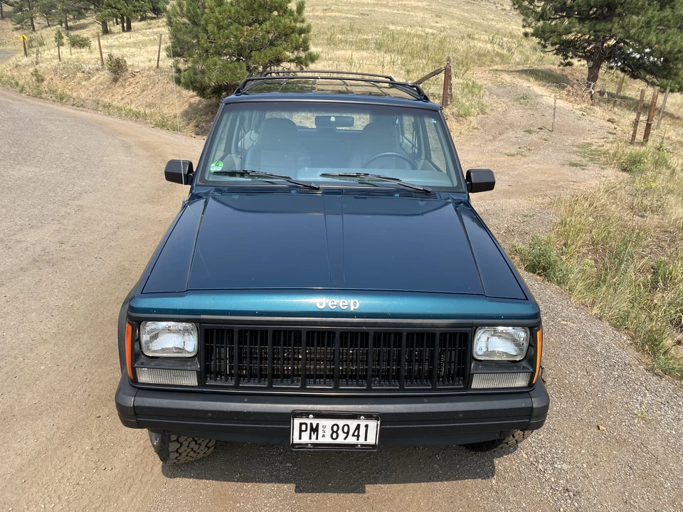 1995 Jeep XJ Cherokee - Image 10 of 31