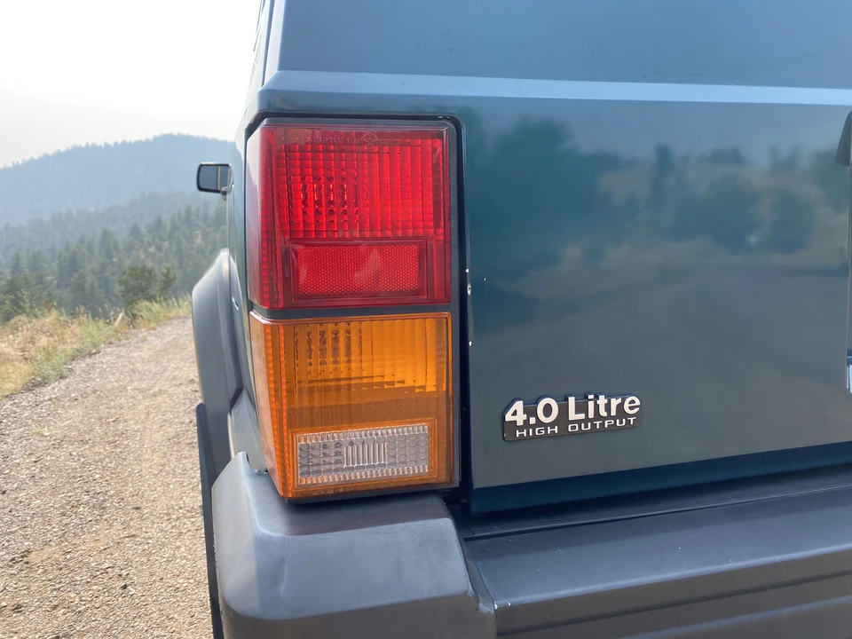 1995 Jeep XJ Cherokee - Image 23 of 31