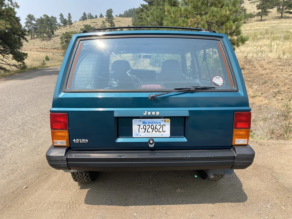 1995 Jeep XJ Cherokee - Image 12 of 31