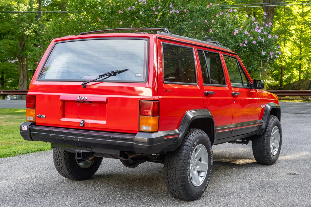 1995 Jeep XJ Cherokee - Image 8 of 31