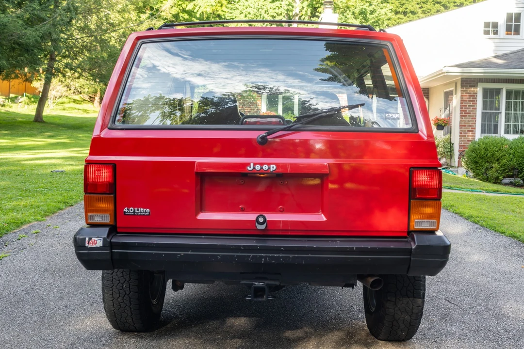 1995 Jeep XJ Cherokee - Image 10 of 31
