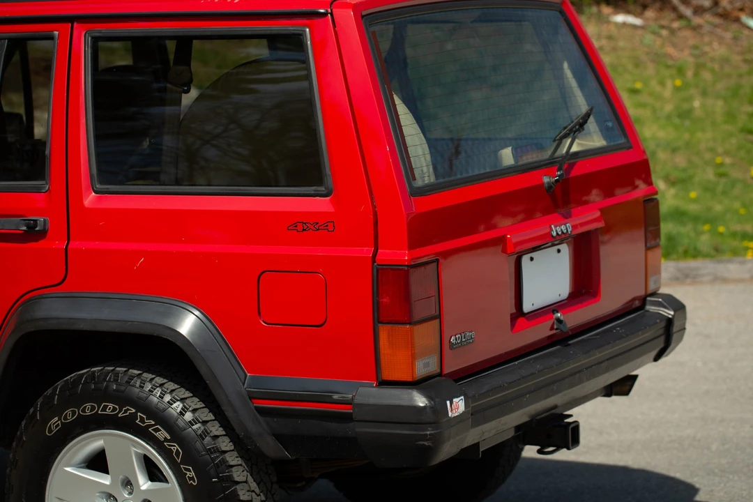 1995 Jeep XJ Cherokee - Image 30 of 31
