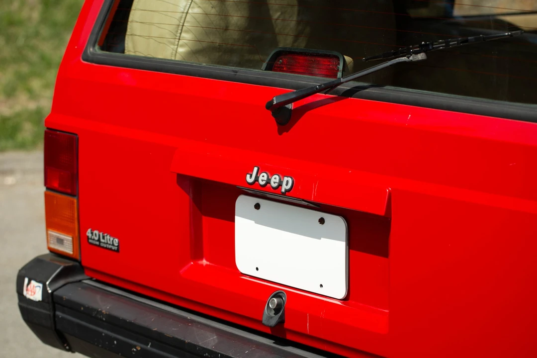 1995 Jeep XJ Cherokee - Image 28 of 31