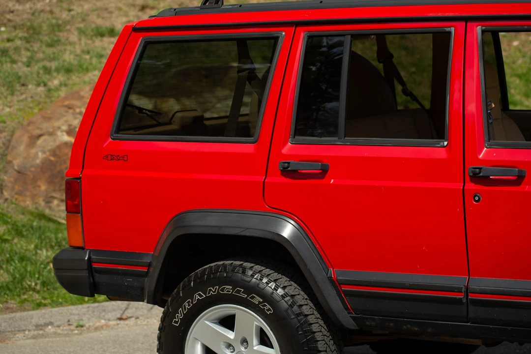 1995 Jeep XJ Cherokee - Image 22 of 31