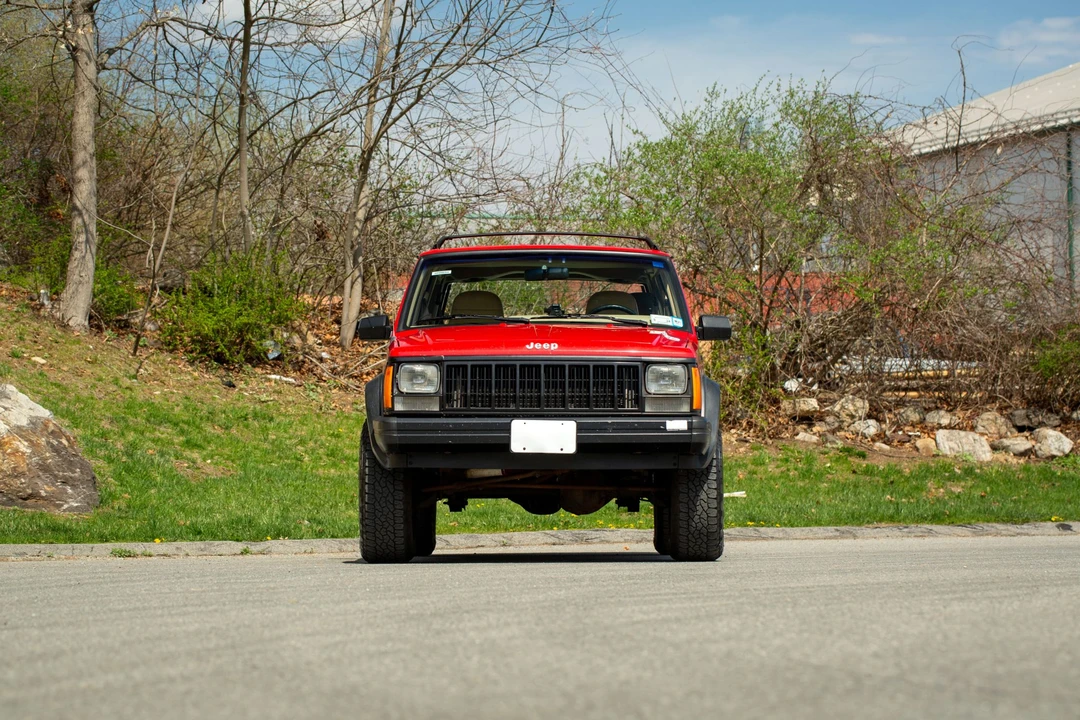 1995 Jeep XJ Cherokee - Image 8 of 31