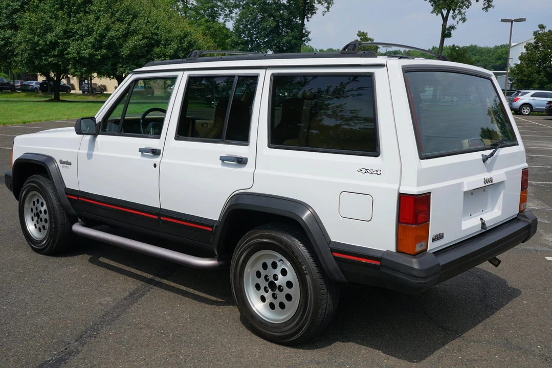 1995 Jeep XJ Cherokee - Image 3 of 31