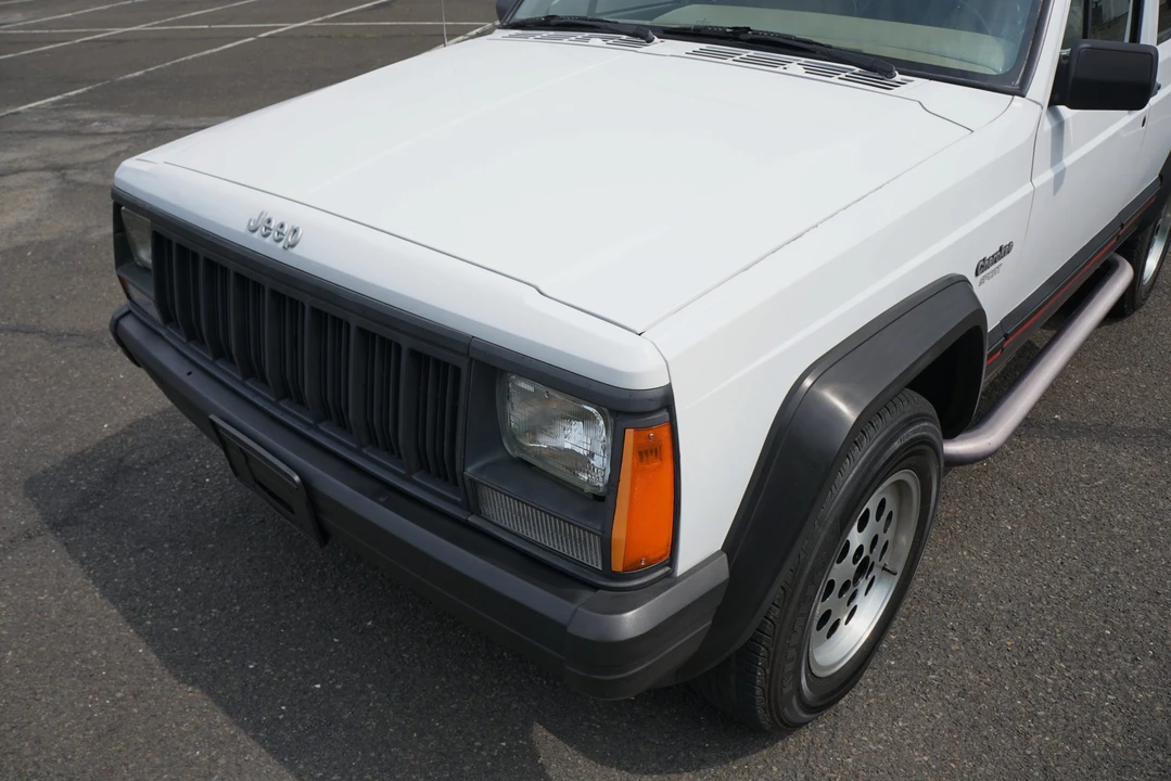 1995 Jeep XJ Cherokee - Image 8 of 31