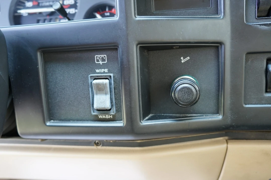 1995 Jeep XJ Cherokee - Image 30 of 31