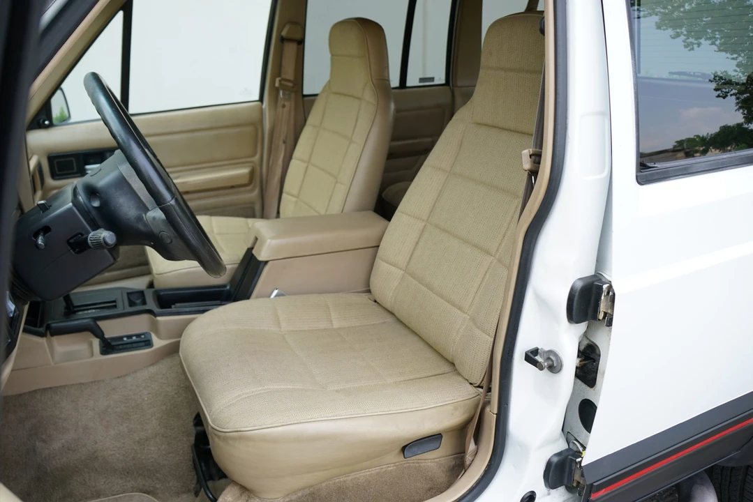 1995 Jeep XJ Cherokee - Image 23 of 31