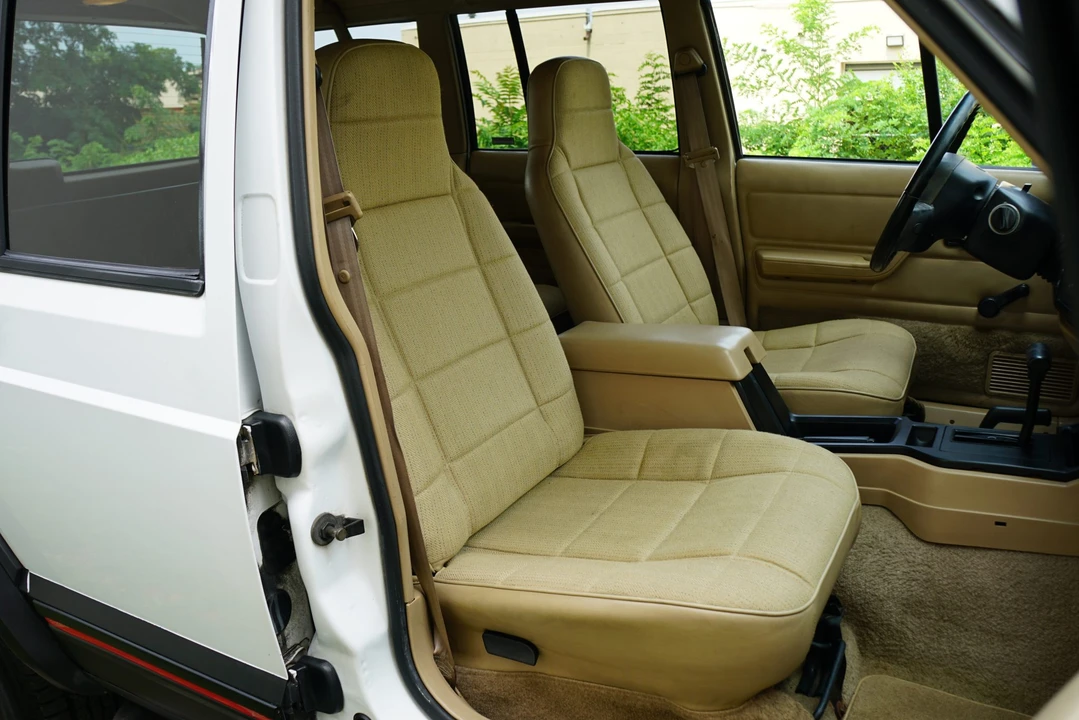 1995 Jeep XJ Cherokee - Image 25 of 31