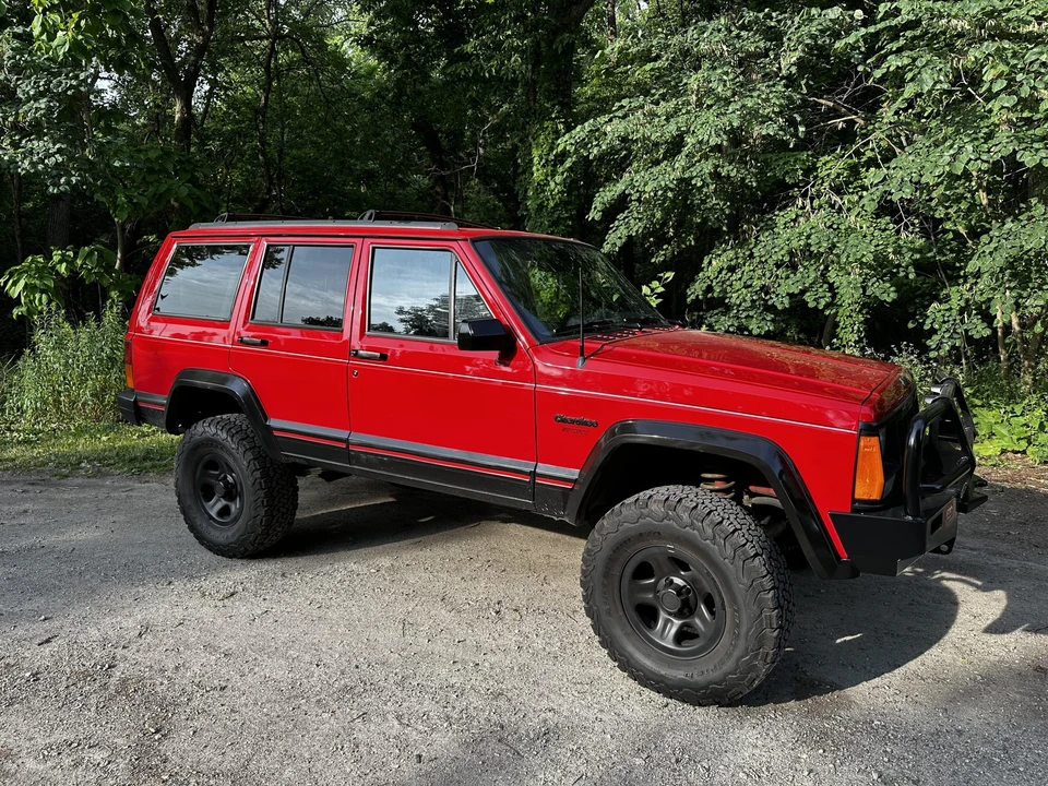 1995 Jeep XJ Cherokee - Image 10 of 31
